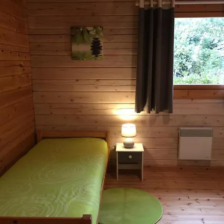 Charmante Maison En Bois Pour 5 Personnes Avec Terrasse Et Jardin - Fr-1-426-580 Réaumur