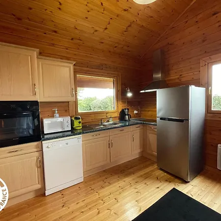 Charmante Maison En Bois Pour 5 Personnes Avec Terrasse Et Jardin - Fr-1-426-580 *